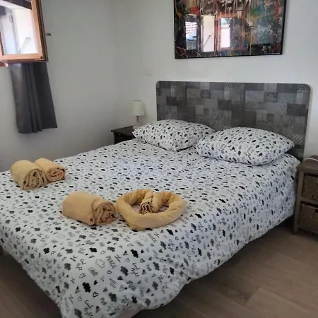 Du Petite Maison Proche D'annecy Holiday home *